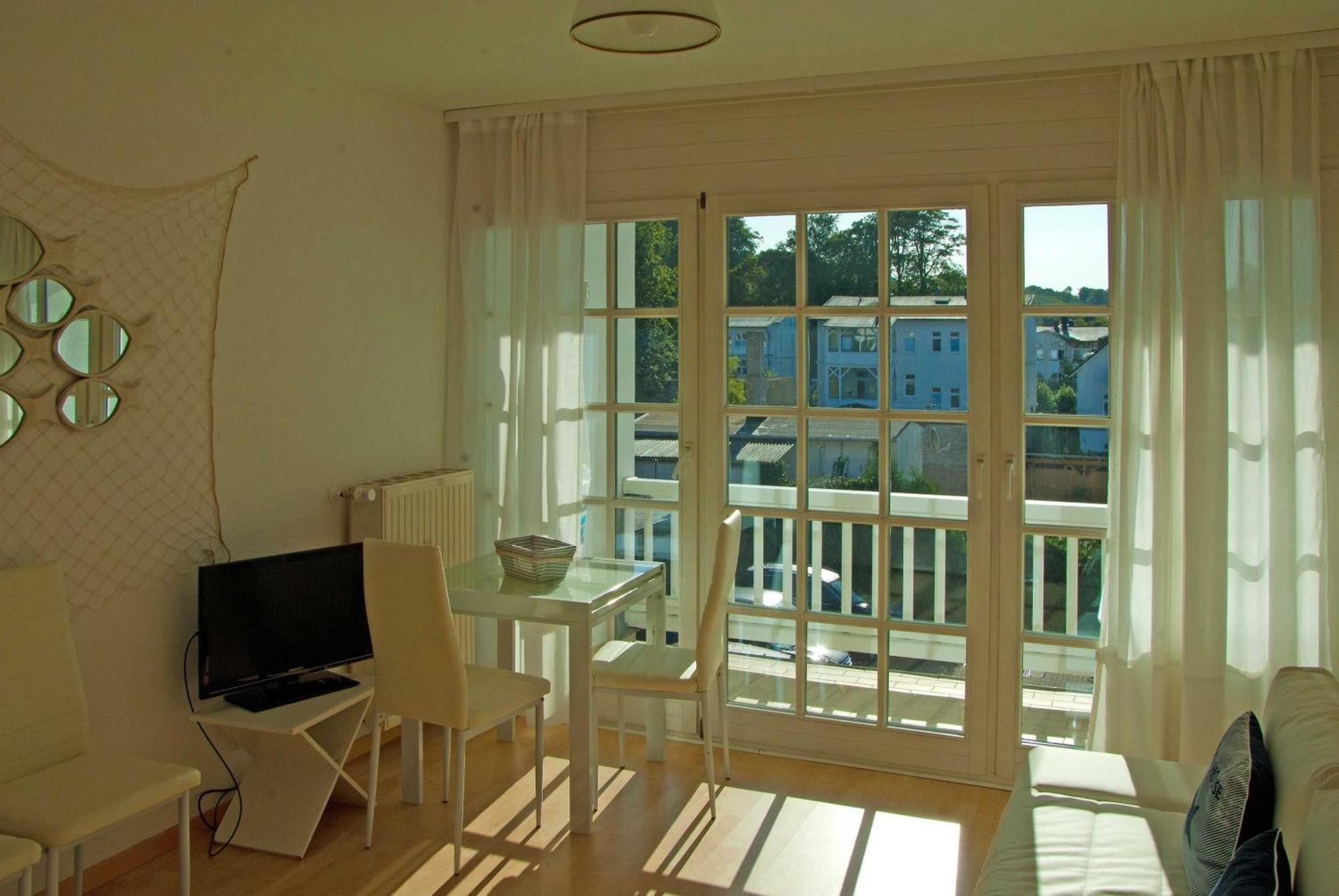 Haus Baltic 12 Mit Balkon - Zentrale Lage Im Ostseebad Sellin 外观 照片
